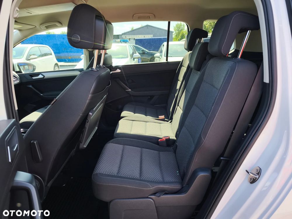 Volkswagen Touran 1.4 TSI BMT Comfortline - 22