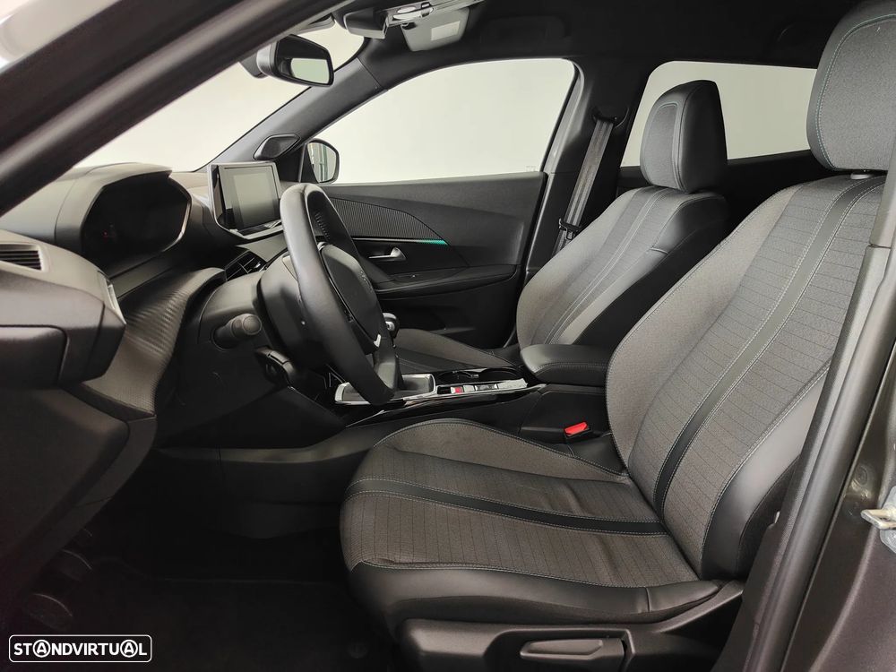 Peugeot 2008 1.2 PureTech Allure - 28