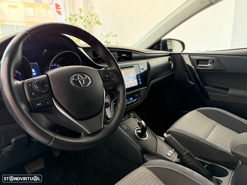 Toyota Auris 1.8 HSD Comfort - 12