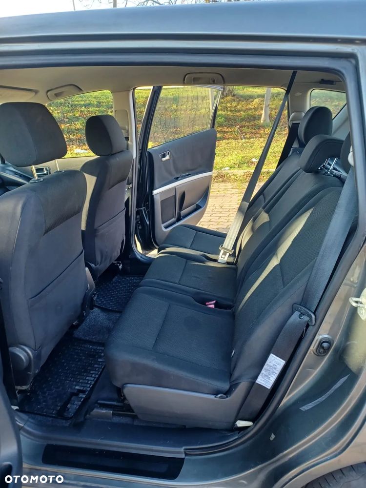 Toyota Corolla Verso - 15