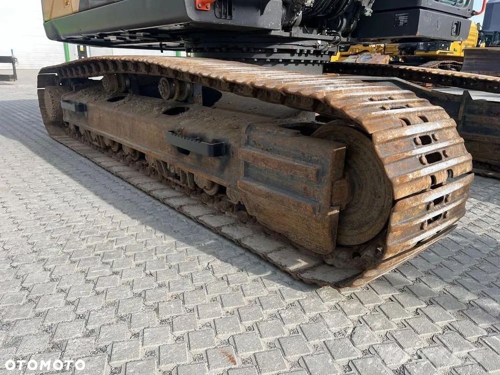 Volvo EC 300 EL - 27