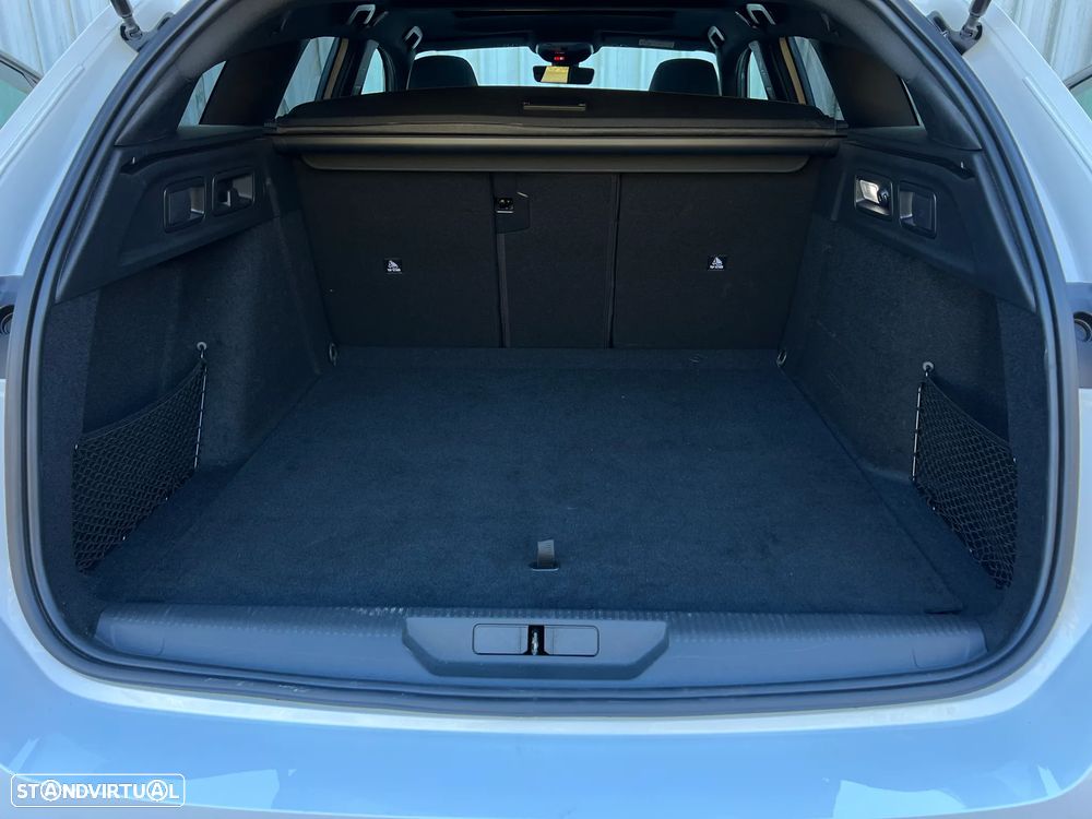 Peugeot 308 SW 1.6 Hybrid GT e-EAT8 - 43