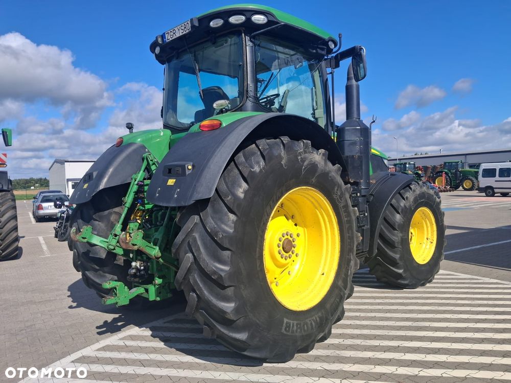 John Deere 7310R - 8