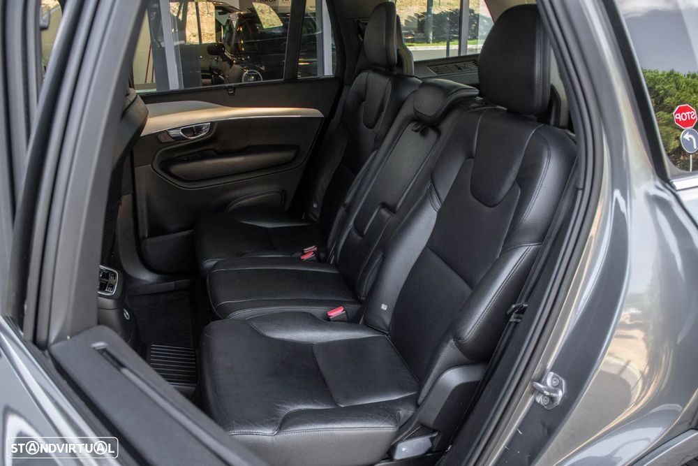 Volvo XC 90 T8 AWD Twin Engine Geartronic Momentum - 25