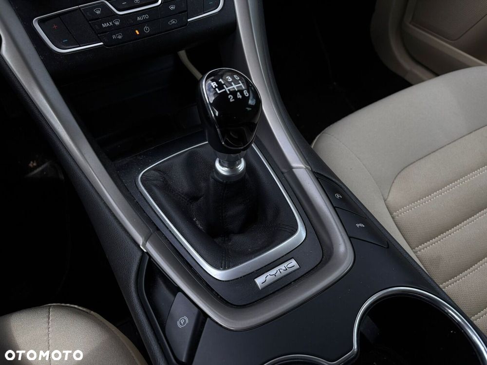 Ford Mondeo - 21