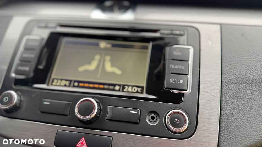 Volkswagen Passat - 18