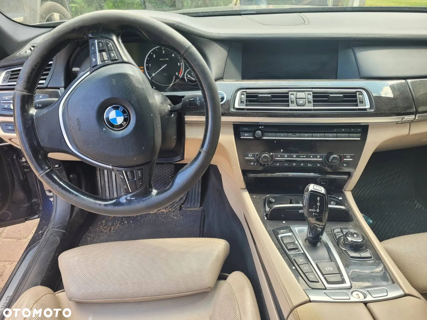 BMW Seria 7 - 10