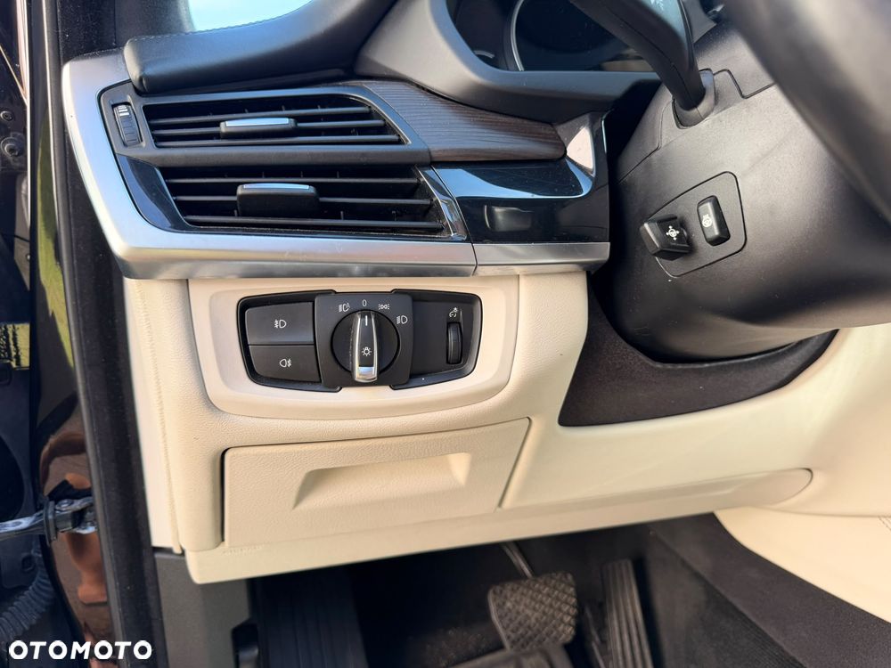 BMW X5 xDrive35i - 19
