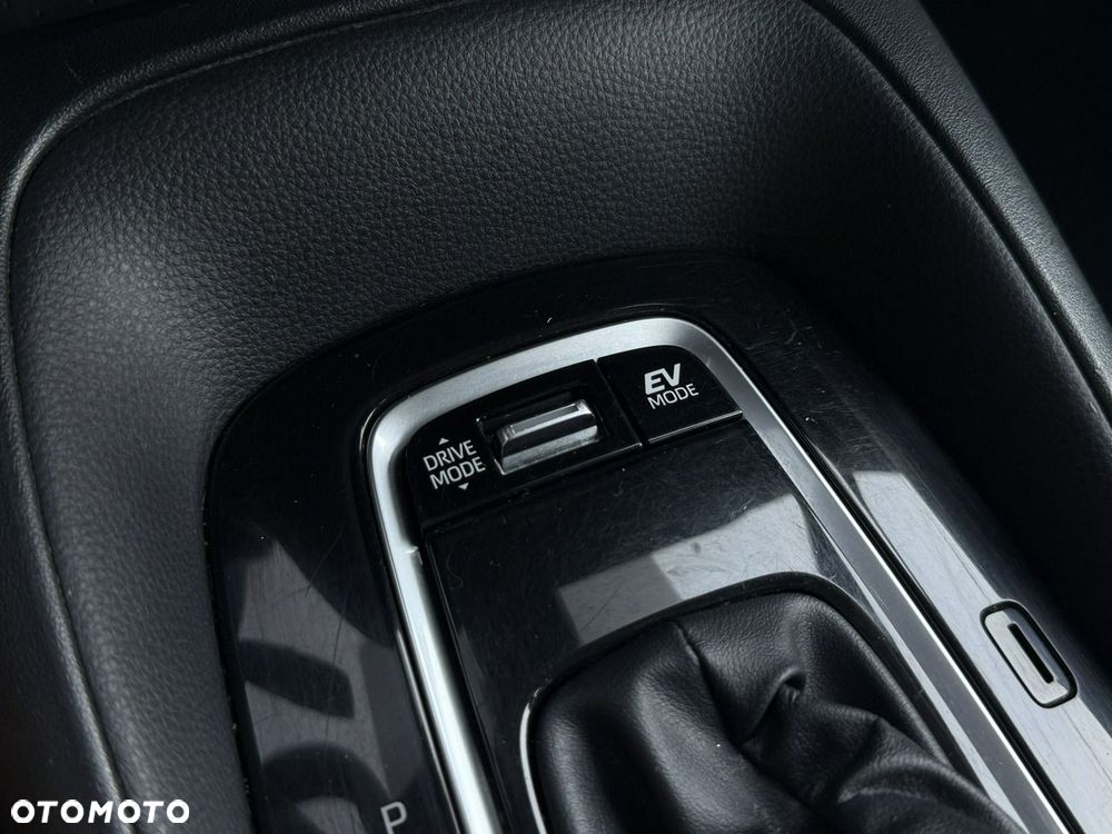 Toyota Corolla 1.8 Hybrid Comfort - 30