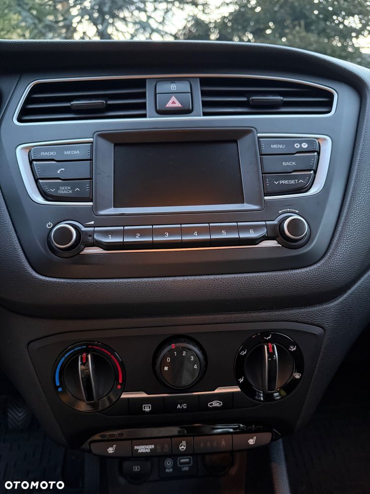 Hyundai i20 1.2 BlueDrive Elegant - 7