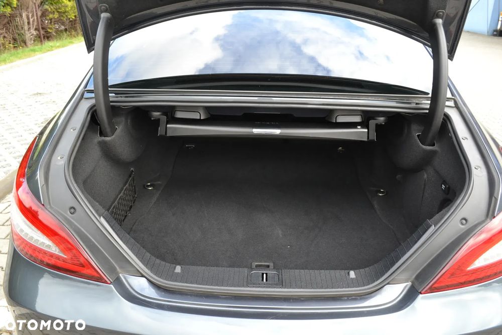 Mercedes-Benz CLS - 28