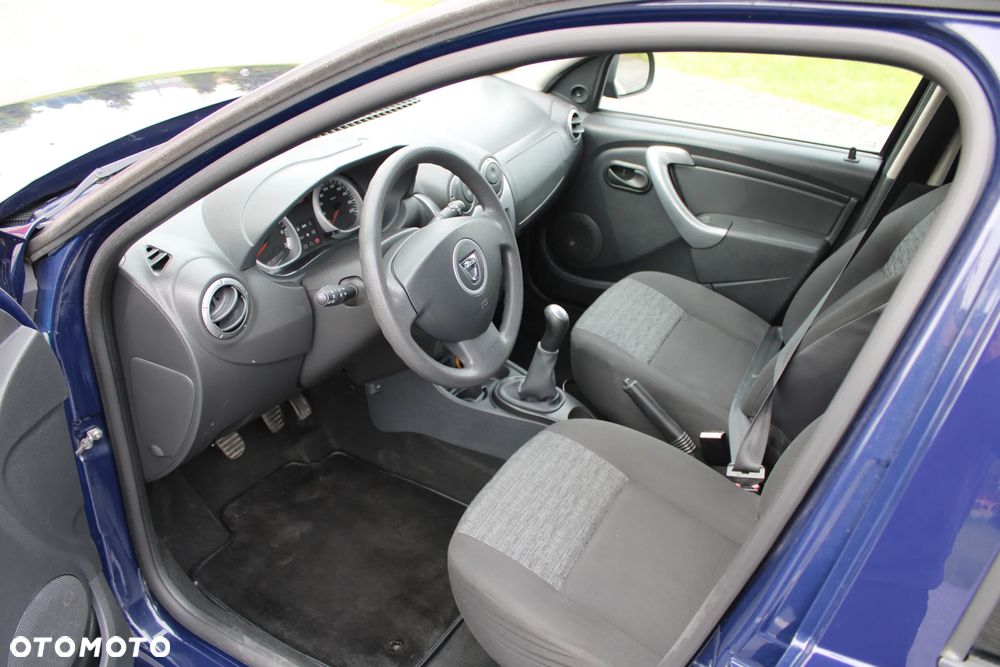 Dacia Duster 1.6 16V 4x2 - 14
