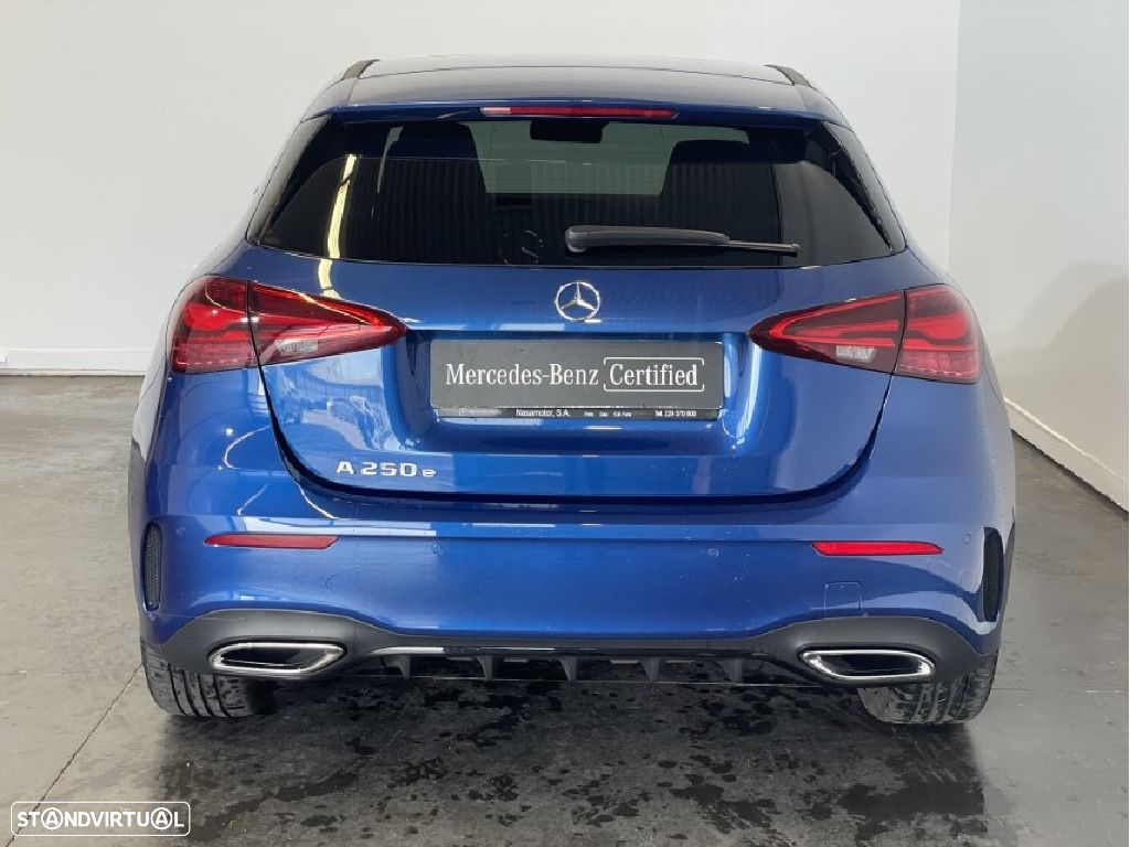 Mercedes-Benz A 250 e - 3