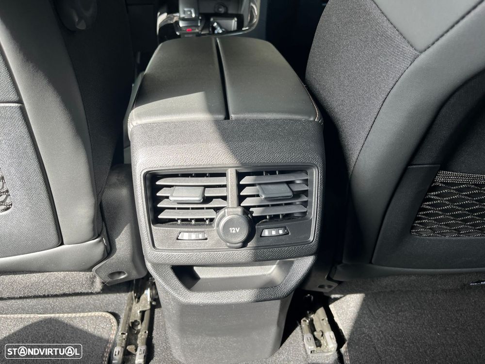 Peugeot 3008 1.5 BlueHDi GT EAT8 - 34