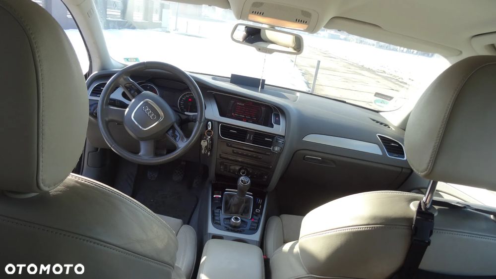 Audi A4 Avant 2.0 TDI - 20