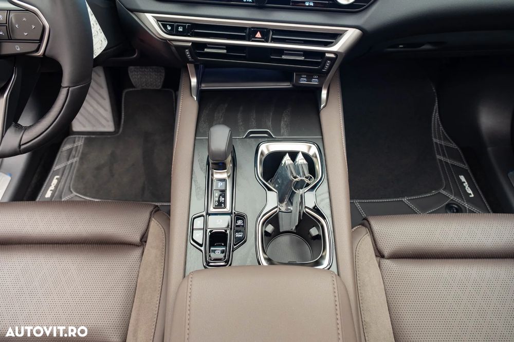 Lexus Seria RX 450h+ E-Four PHEV Luxury Mark Levinson - 14
