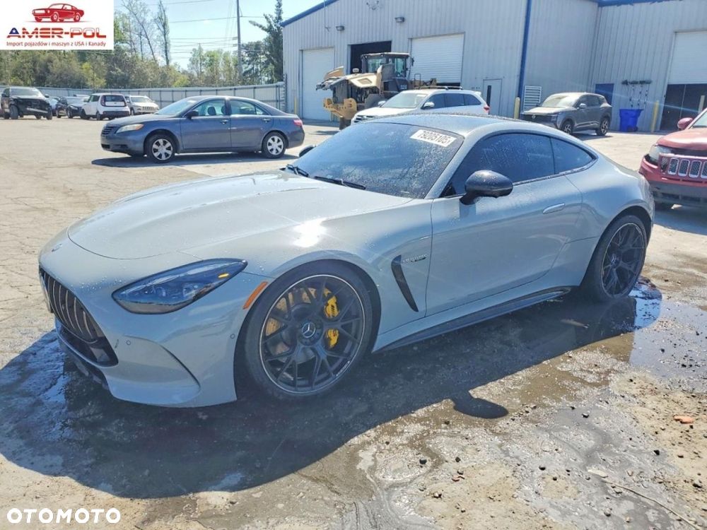 Mercedes-Benz AMG GT - 1