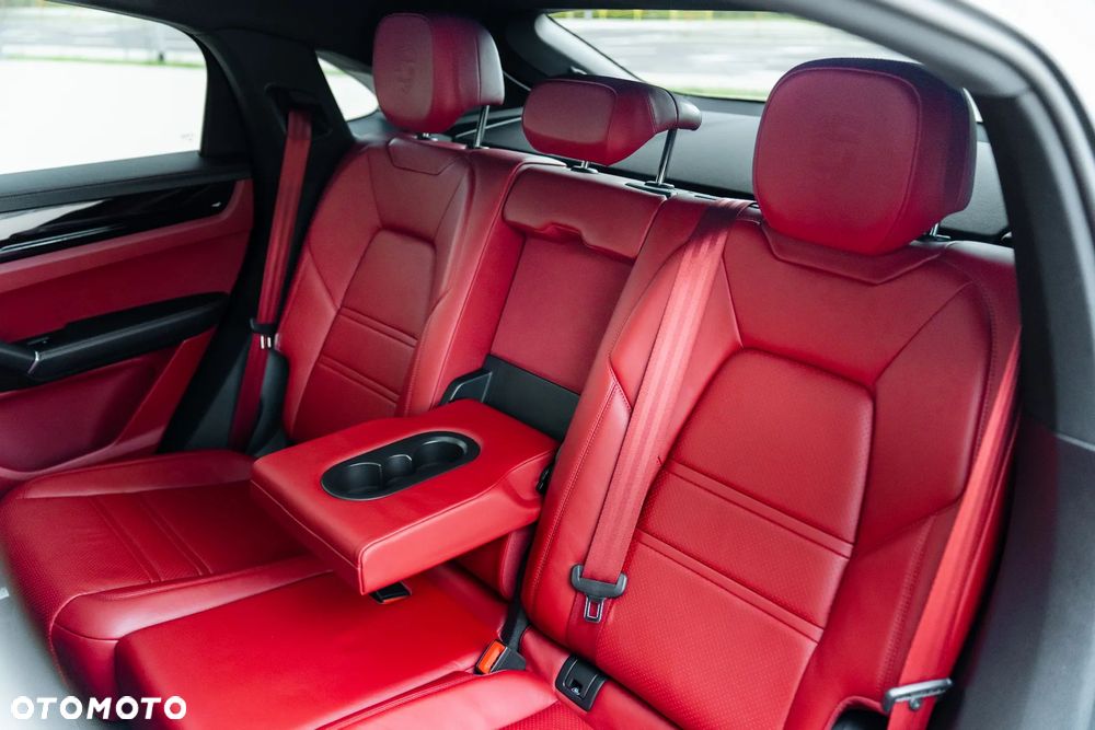 Porsche Cayenne S - 7