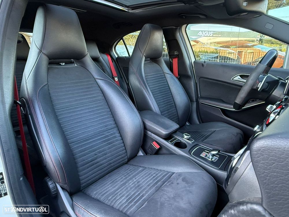 Mercedes-Benz A 45 AMG 4-Matic - 17