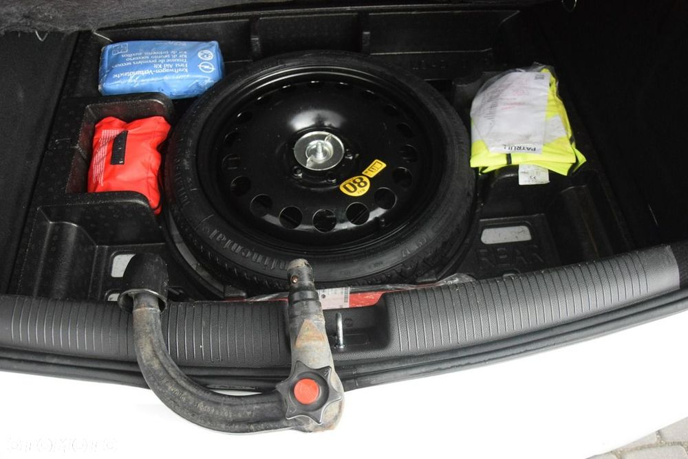 Opel Astra 1.4 Turbo Innovation - 23