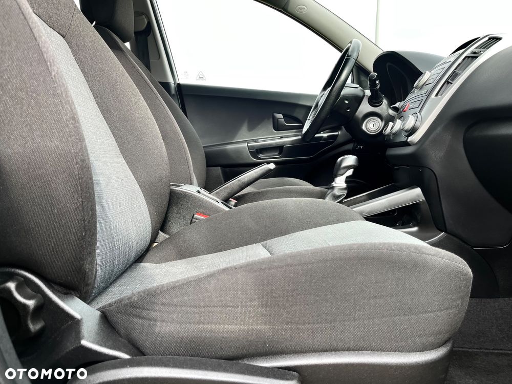 Kia Ceed 1.4 CVVT Attract - 9