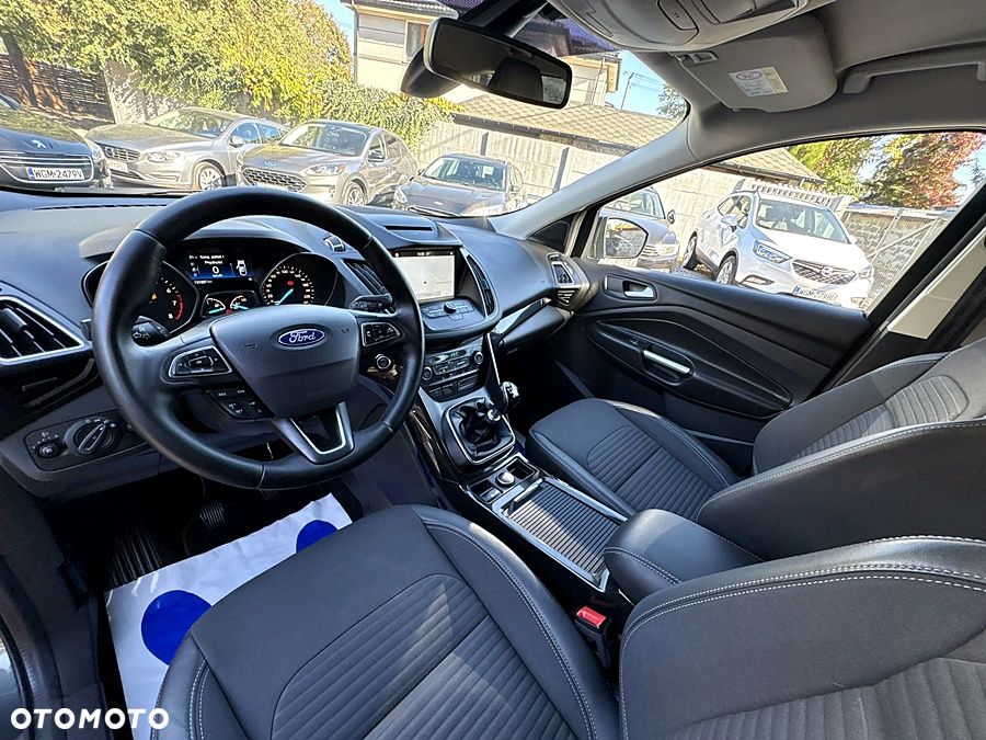 Ford Kuga 1.5 EcoBoost 2x4 Titanium - 19