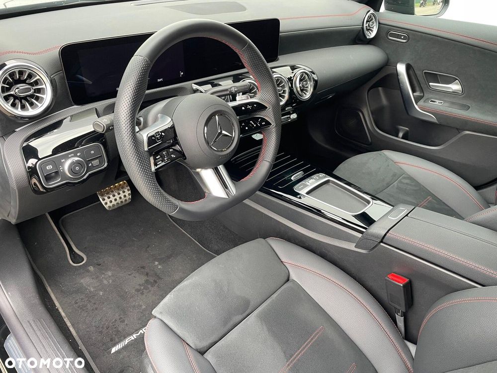 Mercedes-Benz CLA 200 AMG Line 7G-DCT - 9