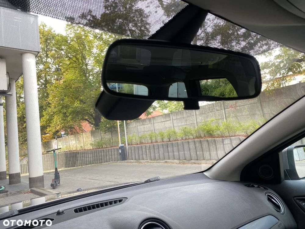 Ford Mondeo 1.6 TDCi Ambiente - 22