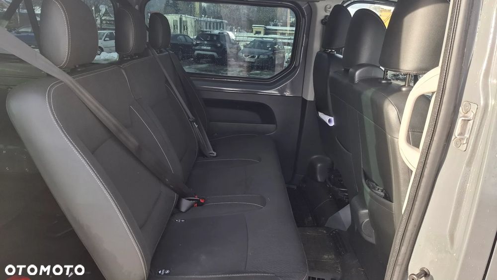 Renault Trafic Grand 1.6 dCi - 11