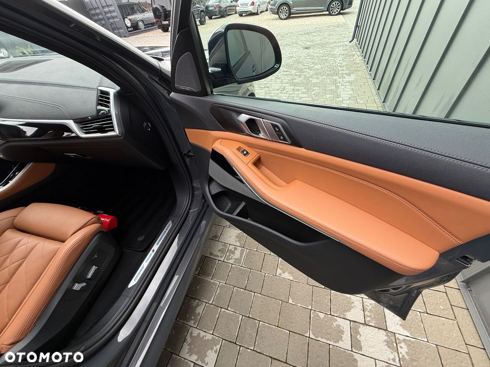 BMW X5 xDrive40i - 13