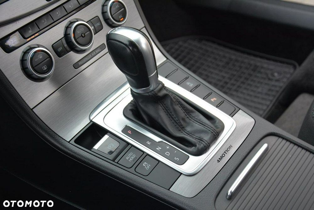 Volkswagen Passat - 27