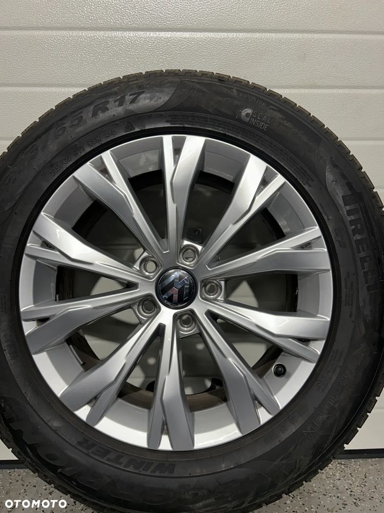 Oryginalne koła zimowe FELGI 17 VW Tiguan II Tayron Kodiaq Q3 Tarraco Pirelli 215/65R17 2021r. 7,5mm jak NOWE - 6