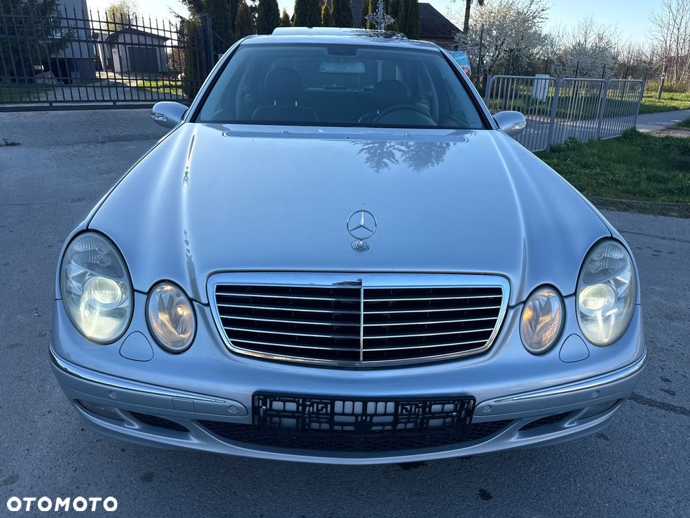 Mercedes-Benz Klasa E 500 4Matic Automatik Elegance - 21