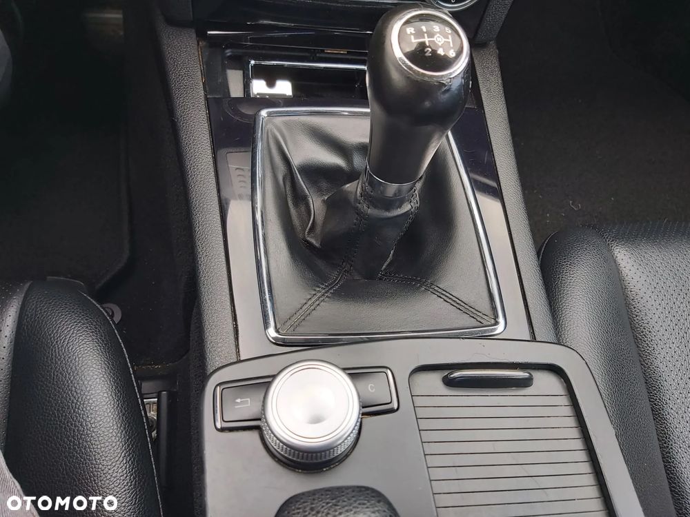 Mercedes-Benz Klasa C 200 CDI BlueEff Avantgarde - 23