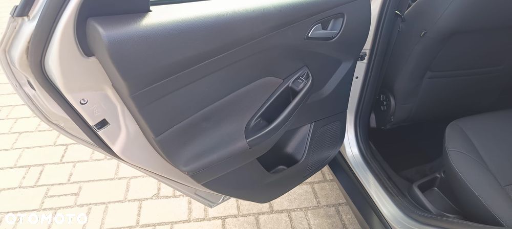 Ford Focus 1.5 EcoBlue STart-Stopp-System TITANIUM X - 11