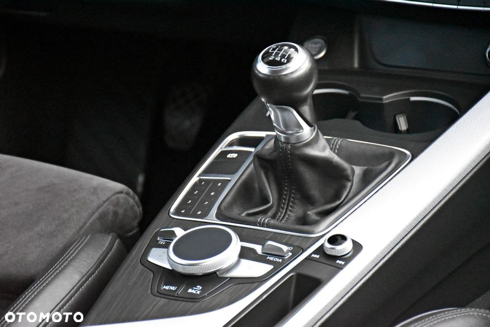 Audi A4 Avant 2.0 TDI DPF Attraction - 37