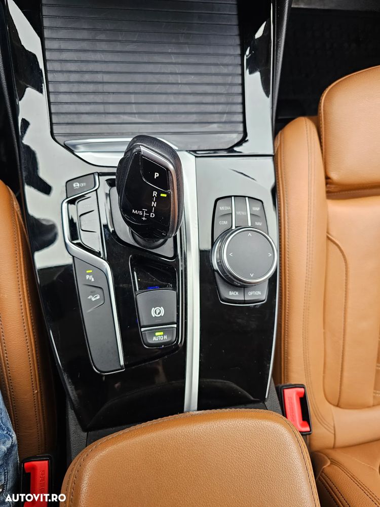 BMW X3 xDrive20d AT xLine - 24