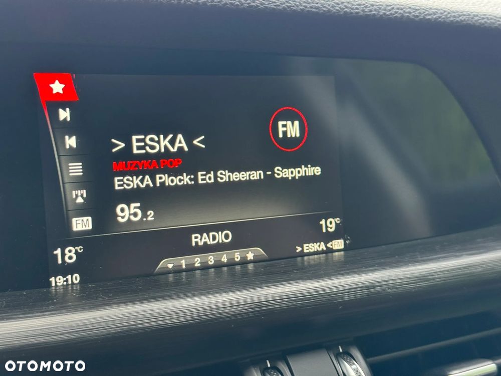 Alfa Romeo Stelvio 2.2 16V AT8 Business - 32