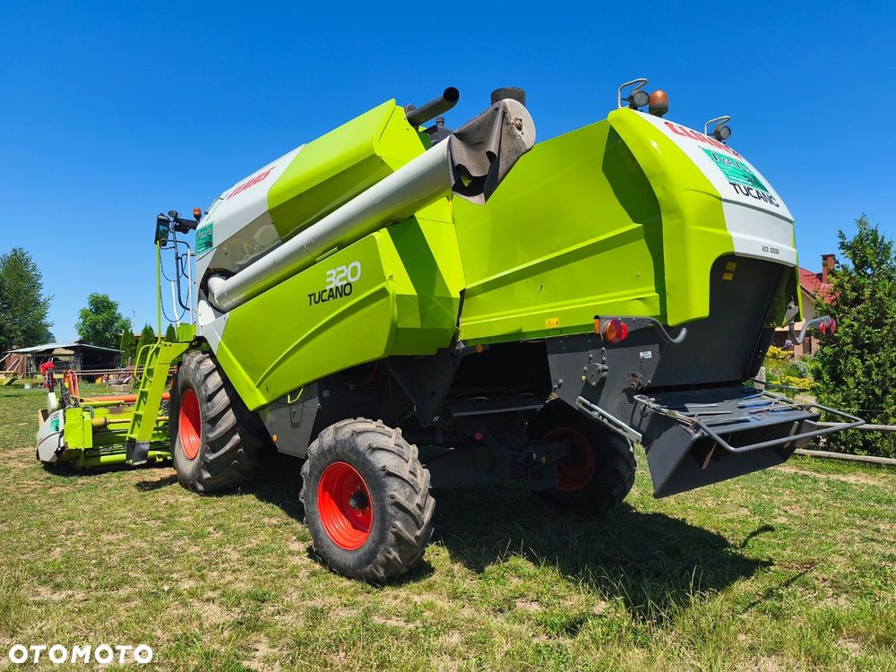 Claas Tucano 832 - 7