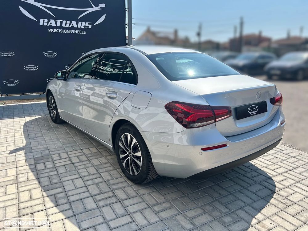 Mercedes-Benz A 180 Limousine d Business Solutions Frota Aut. - 3