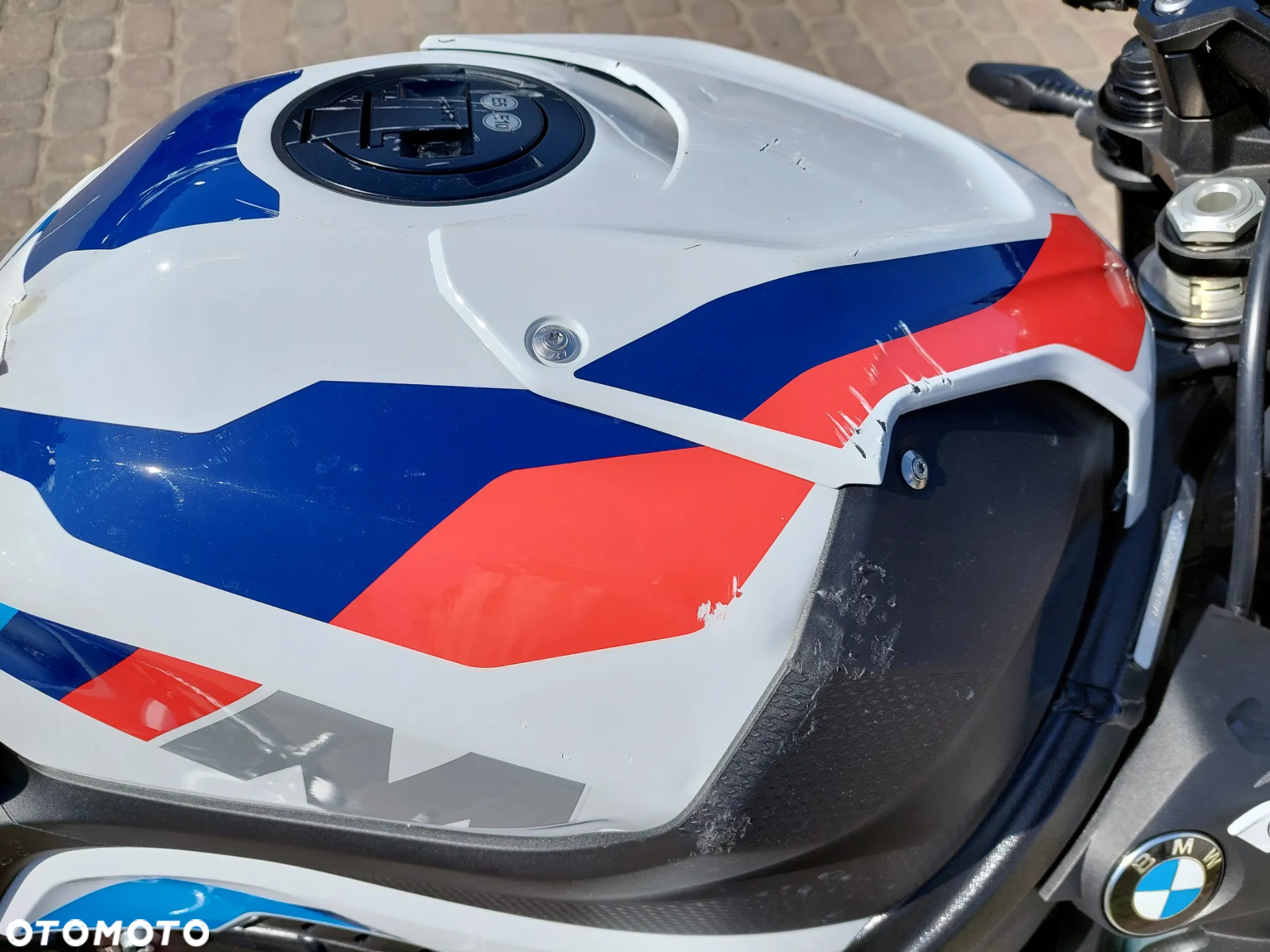 BMW S - 14