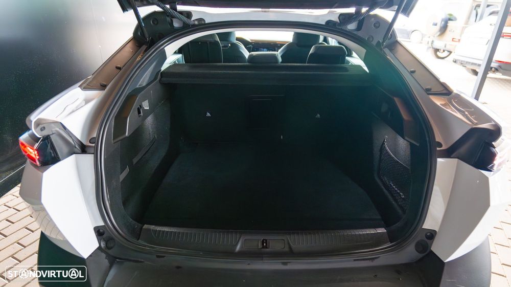 Peugeot 408 1.2 PureTech Allure EAT8 - 9