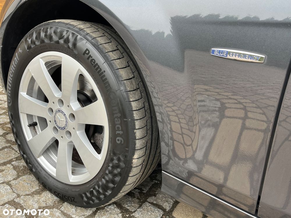 Mercedes-Benz Klasa C 180 Kompressor BlueEFFICIENCY - 13