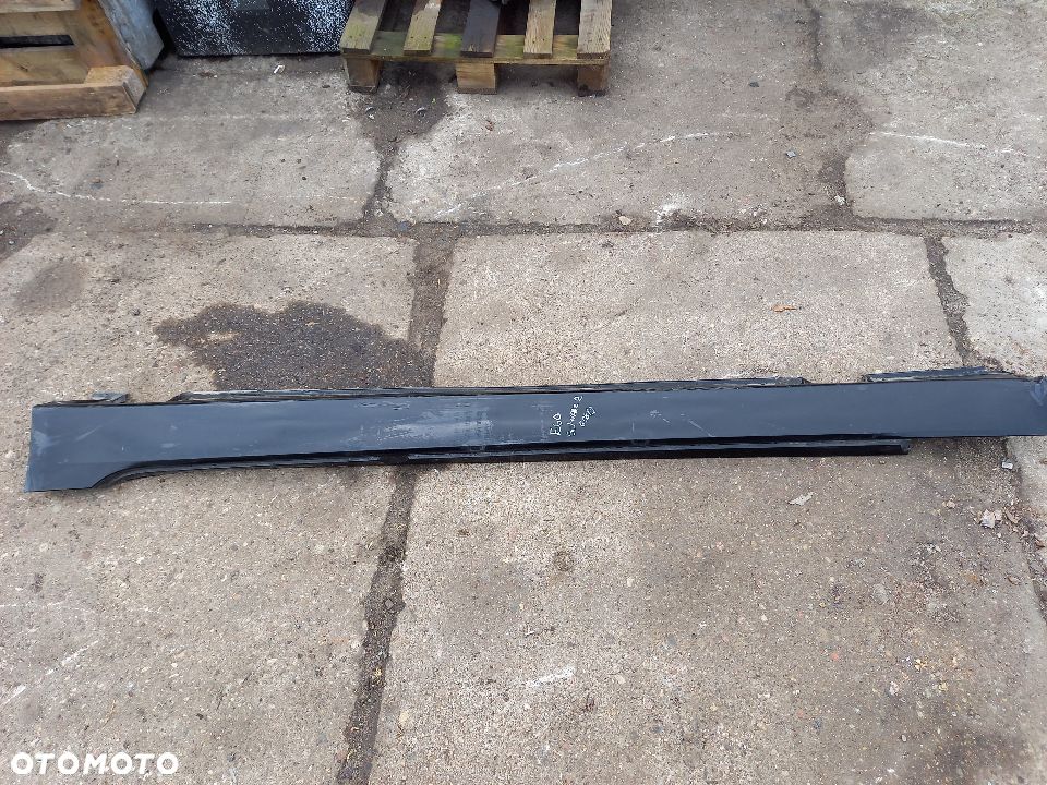 Listwa progowa lewa Bmw e60 schwarz 2 668/9 - 1