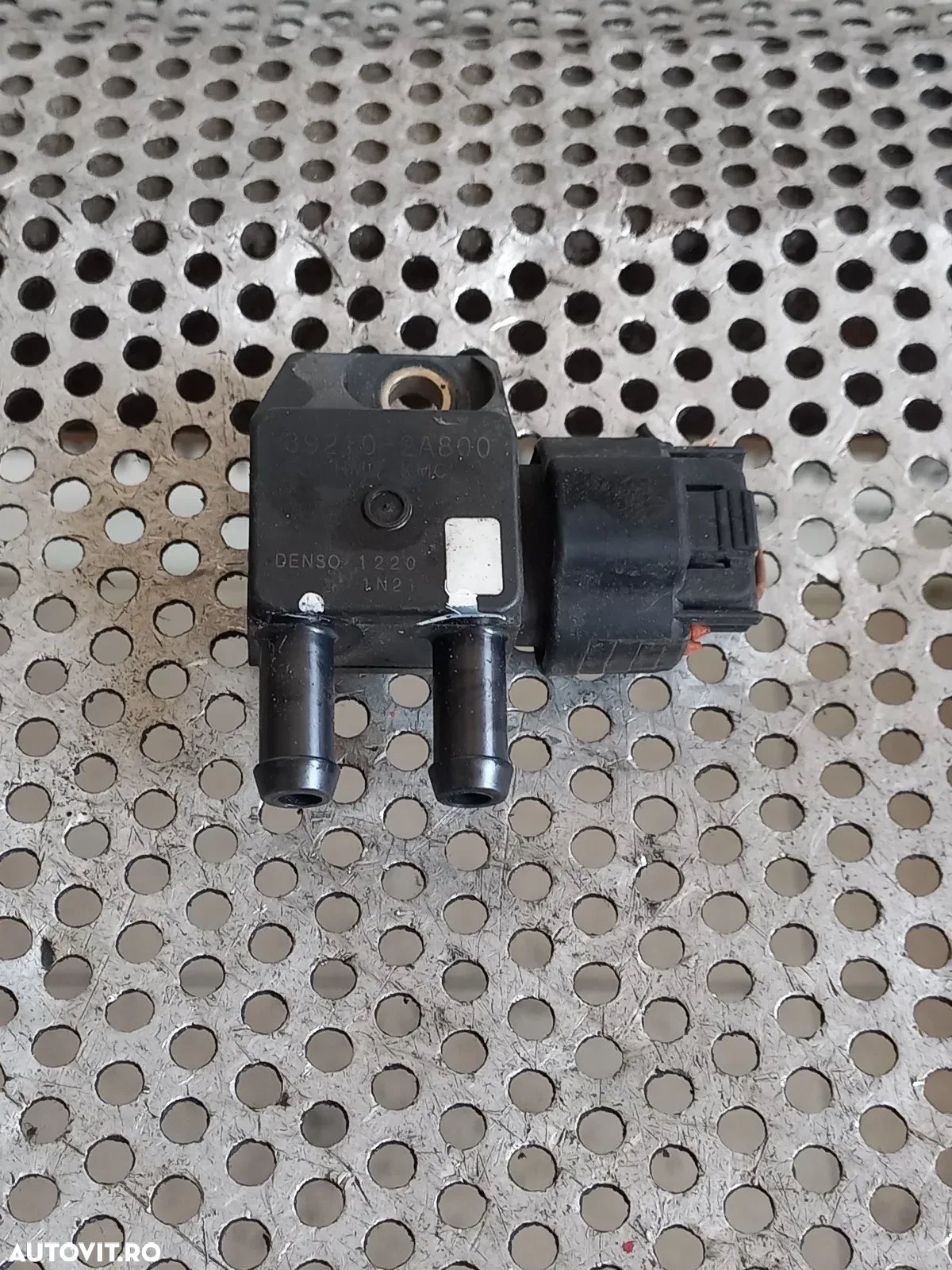 Senzor Presiune Gaze DPF Hyundai Kia 1.4 1.6 1.7 Crdi An 2010-2011-2012-2013-2014-2015 Euro 5 Cod - - 4