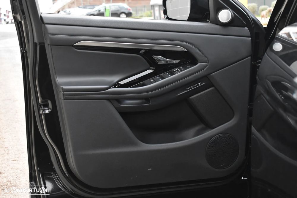 Land Rover Range Rover Evoque P300e R-Dynamic HSE - 25