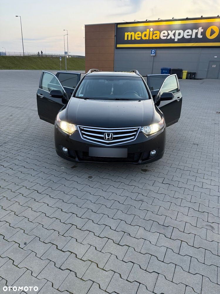 Honda Accord 2.2d Executive Nav - 1