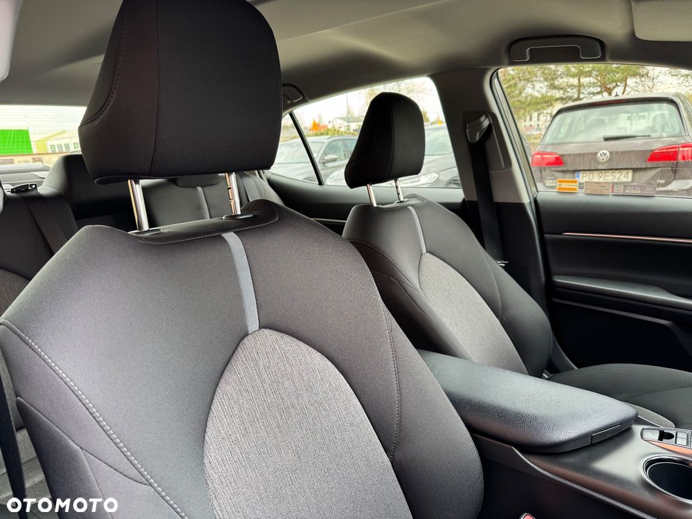 Toyota Camry 2.5 Hybrid Comfort CVT - 9