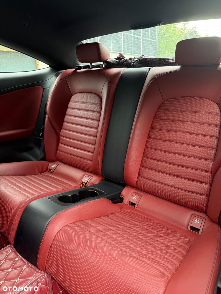 Mercedes-Benz Klasa C 250 9G-TRONIC - 10