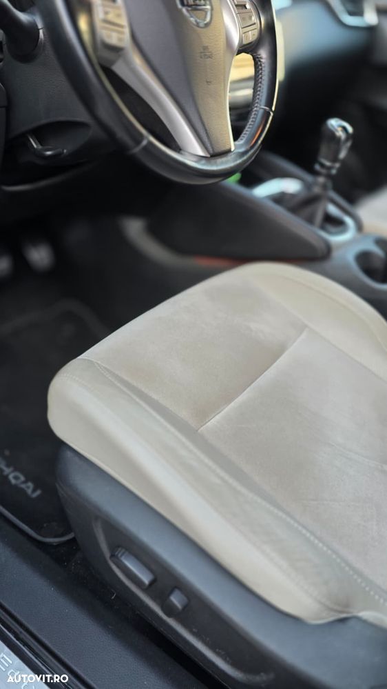 Nissan Qashqai 1.6 DCI ALL-MODE 4x4i PREMIER - 9